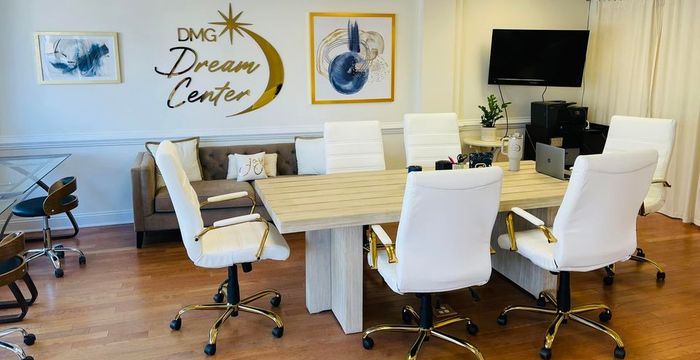 423 E 2nd St, Clayton - Image 2