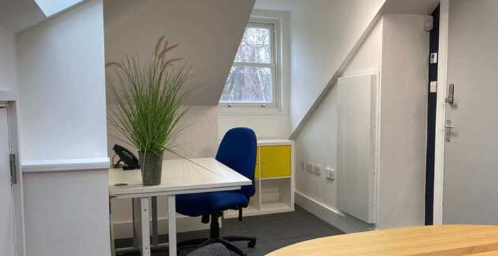 404 Camden Road, Greater London - Image 5