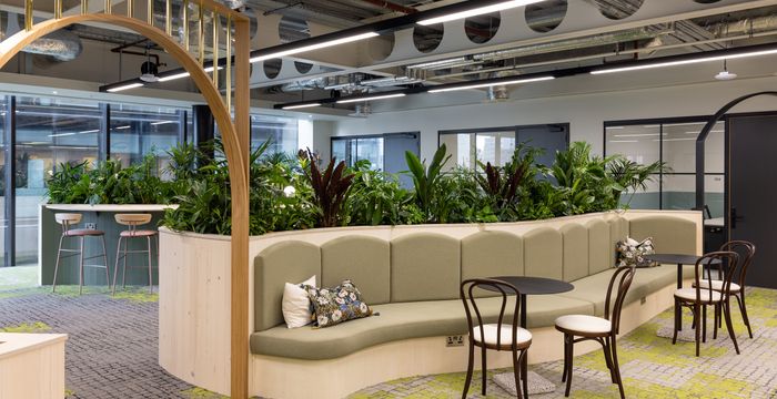 Cathedral Approach, Manchester - Image 2