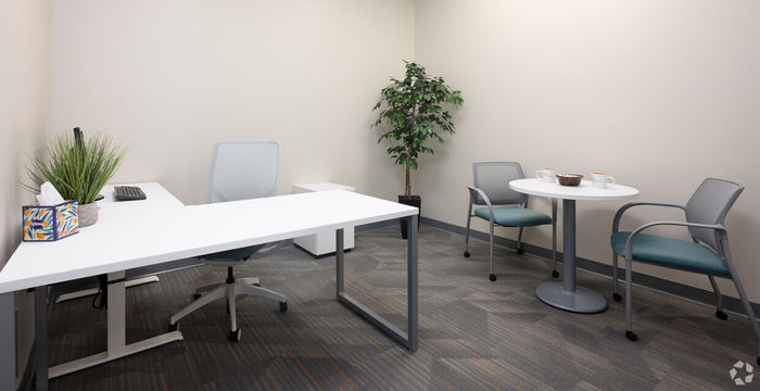 3980 Premier Drive, High Point - Image 5