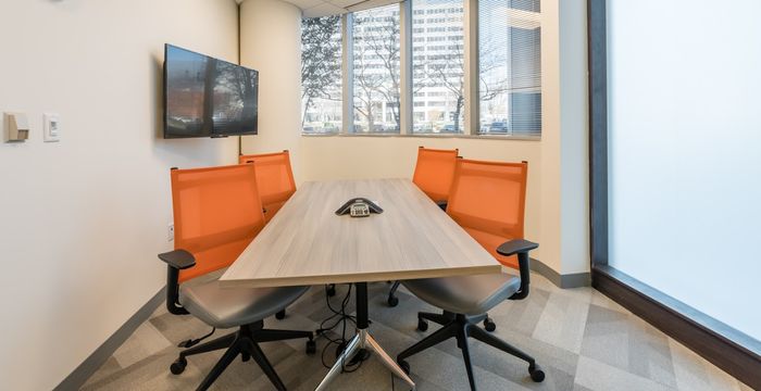 8609 Westwood Center Dr, Tysons - Image 4