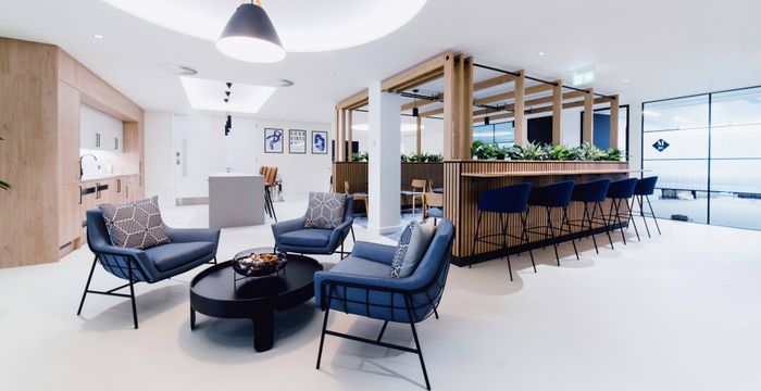 Parkway, Buckinghamshire - Image 5