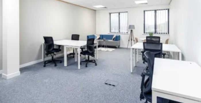 Cromwell House - Image 3