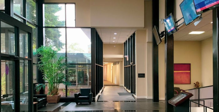 860 Summit St, Elgin - Image 2