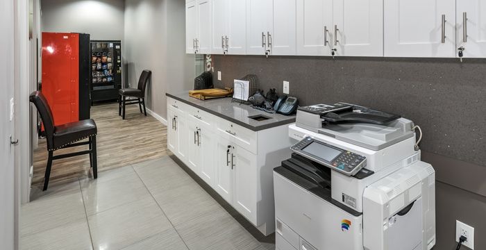 1946 Tyler St, Hollywood - Image 4