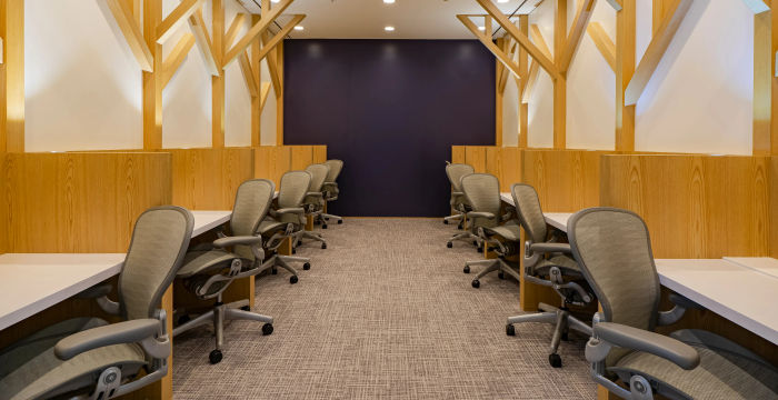 10 Gukjegeumyung-ro, Youngdeungpo-gu - Image 4