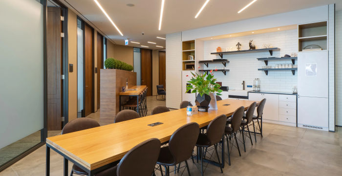 10 Gukjegeumyung-ro, Youngdeungpo-gu - Image 3