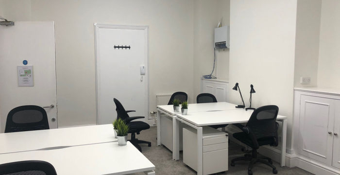 8 Unity Street, Bristol - Image 2