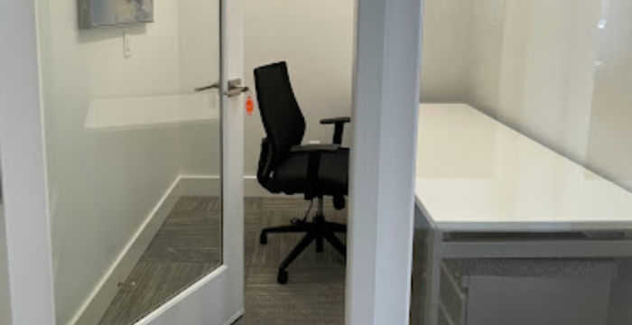 1020 Parkside Cmns, Greensboro - Image 4