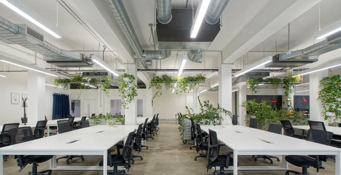 25 Holywell Row, Greater London - Image 2