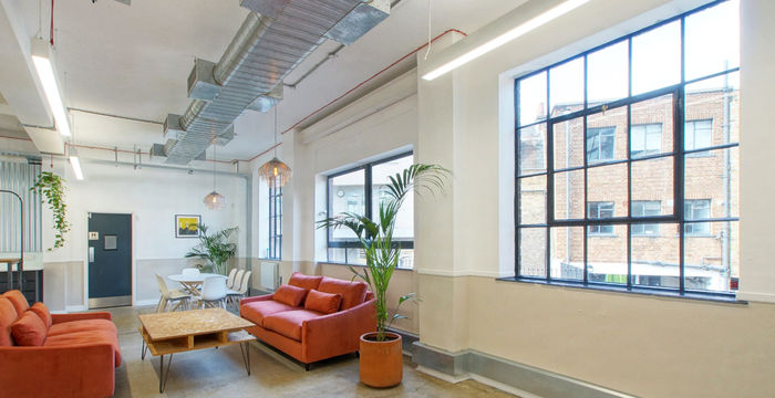 25 Holywell Row, Greater London - Image 4