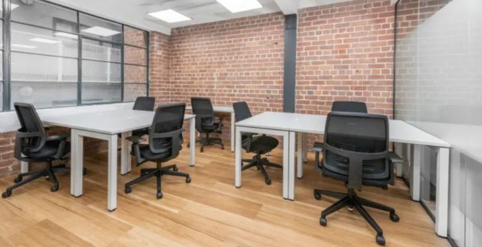 13353 Commerce Court, Richmond - Image 4