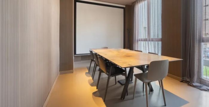 Pyramid Plaza - Image 5