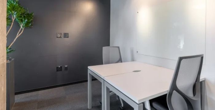 61 Praca Do Bom Sucesso, Porto - Image 4