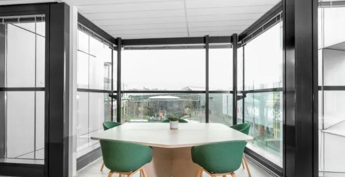 Via Samborondon Km 15 Edificio Los Arcos Plaza Torre 2 B, Guayaquil - Image 2