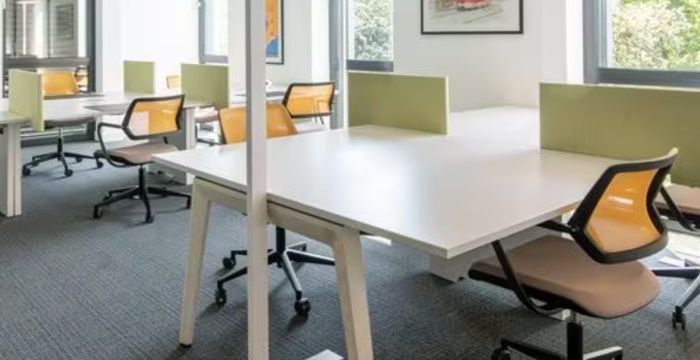 1037-1045 Elm Street, Manchester - Image 2