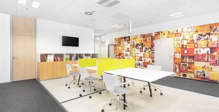 135 N Old Woodward Ave, Birmingham - Image 2