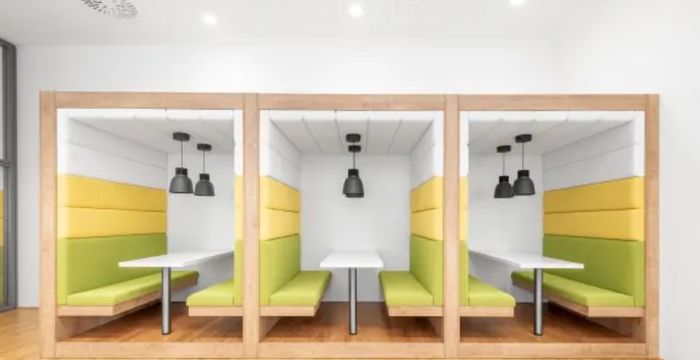 500 W Silver Spring Drive, Glendale - Image 2