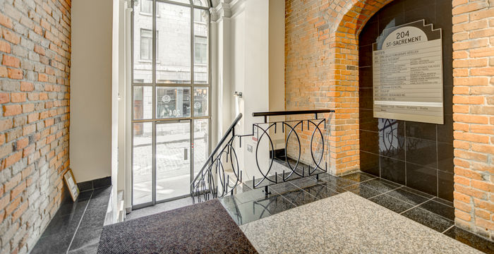204 Rue Du Saint-sacrement, Montréal - Image 3