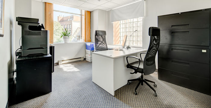 204 Rue du Saint-Sacrement Bureau, Montreal - Image 3