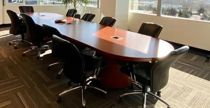 95 Mural St, Richmond Hill - Image 2