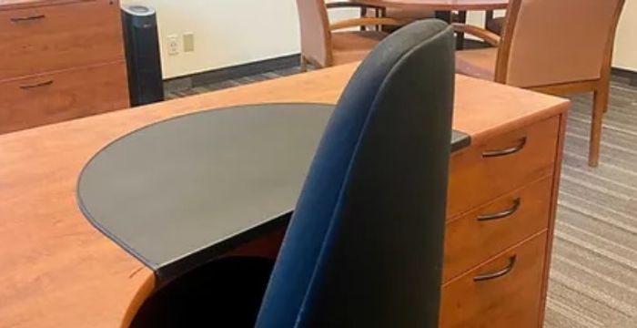 95 Mural St, Richmond Hill - Image 3