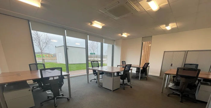 21 Cellini Street, Nine Elms - Image 2