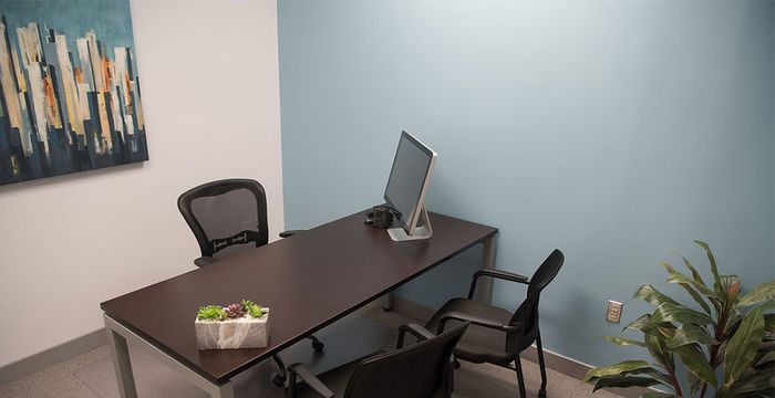 5063 North Service Road, Burlington - Image 4