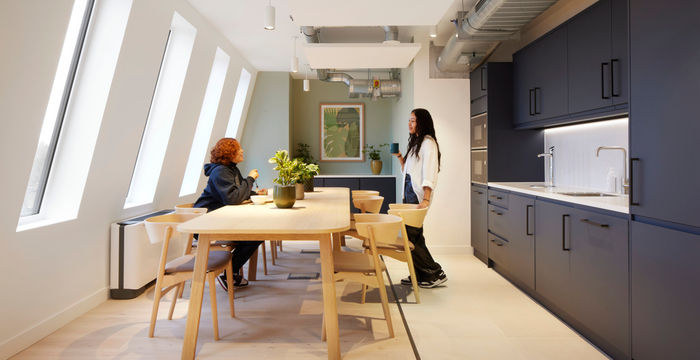 8-10 Grosvenor Gardens, Greater London - Image 4