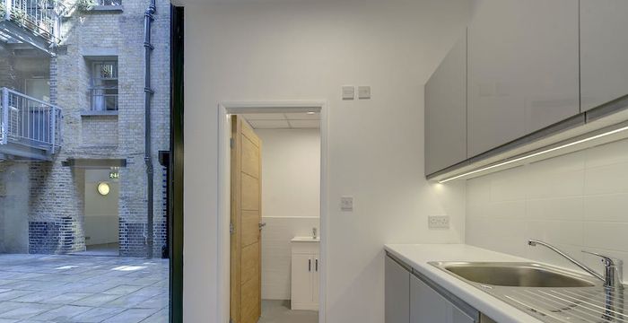 6 Maguire Street, Greater London - Image 3