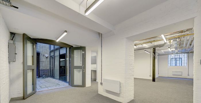 6 Maguire Street, Greater London - Image 2