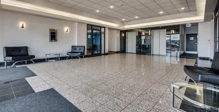 8035 E R L Thornton Fwy, Dallas - Image 4