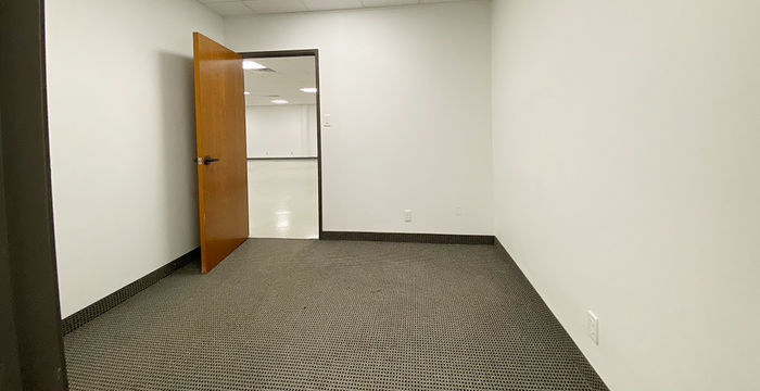 4200 South Fwy (tower), Fort Worth - Image 2