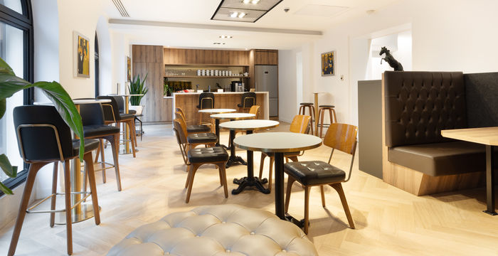 10 Avenue Kléber, Paris - Image 2