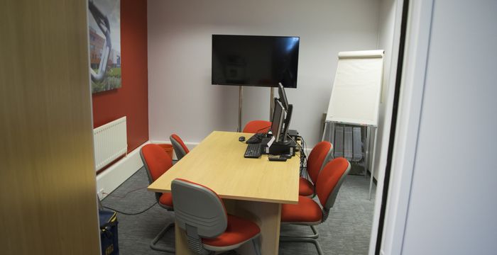 2 Paddock Road, West Pimbo - Image 2