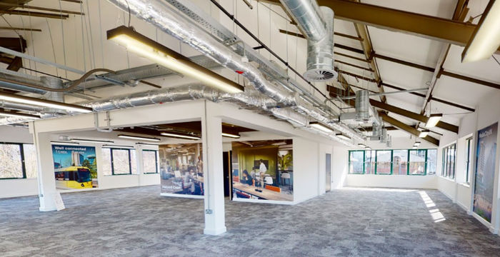 31 Broadway, Greater Manchester - Image 3