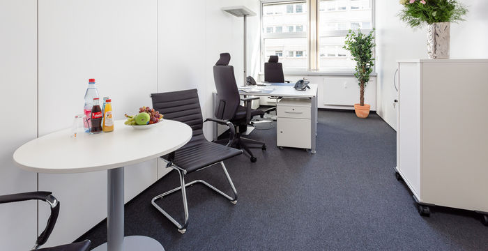 69 Mainzer Landstrasse, Frankfurt - Image 5