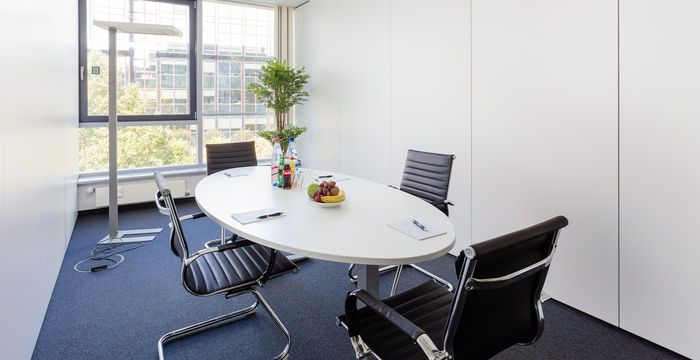 69 Mainzer Landstrasse, Frankfurt - Image 3