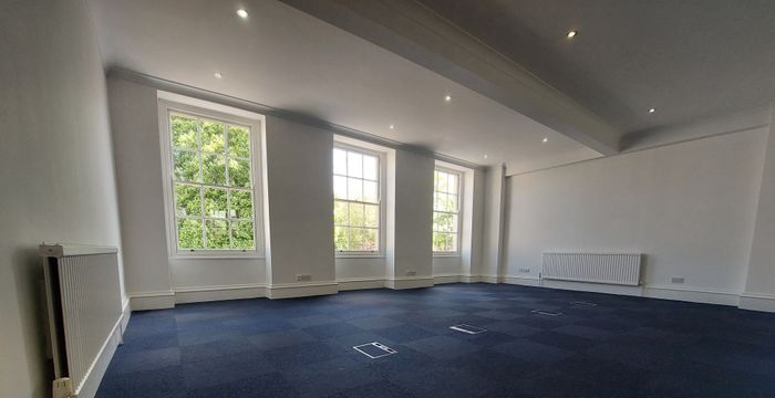 33 Portland Square, Saint Paul's - Image 5