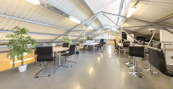 21 Queen Elizabeth Street, London - Image 2