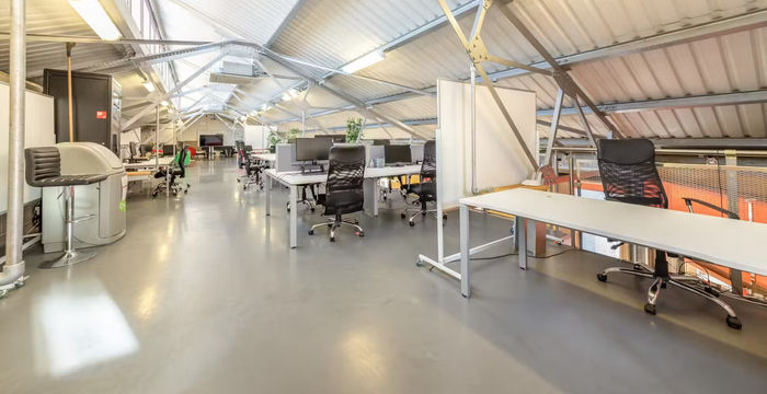 21 Queen Elizabeth Street, London - Image 4