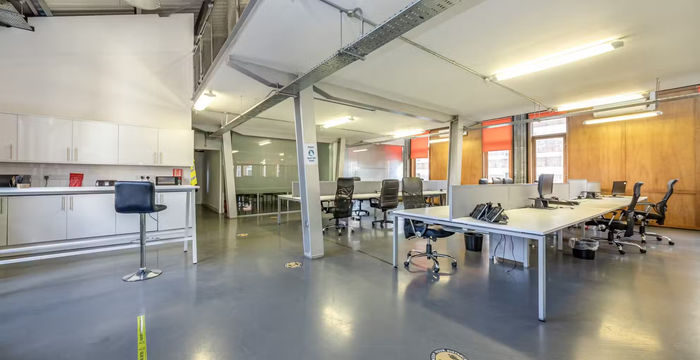 21 Queen Elizabeth Street, London - Image 4