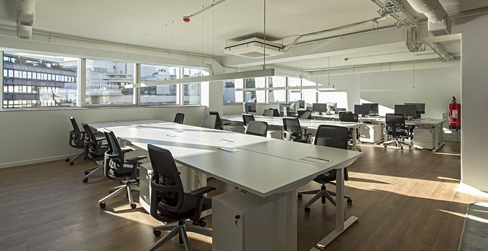 Av Defensores De Chaves 4, Lisbon - Image 3