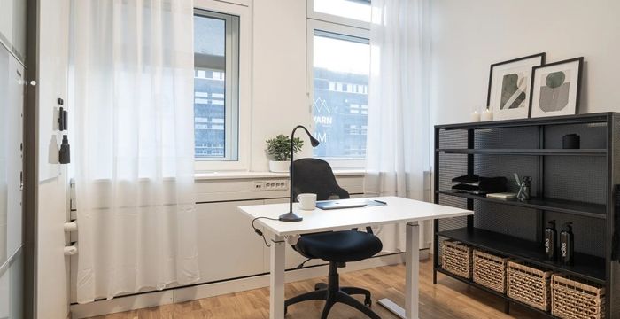22 Svetsarvagen, Solna - Image 2