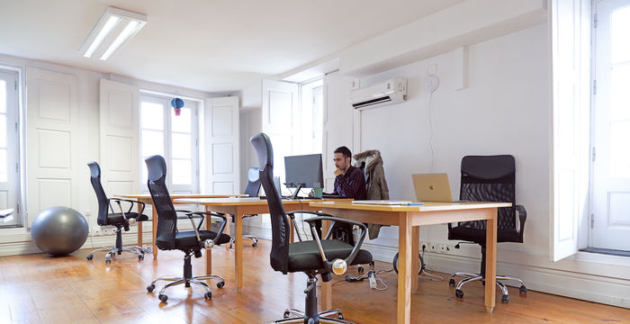 Rua Do Infante D Henrique 73, Porto - Image 2