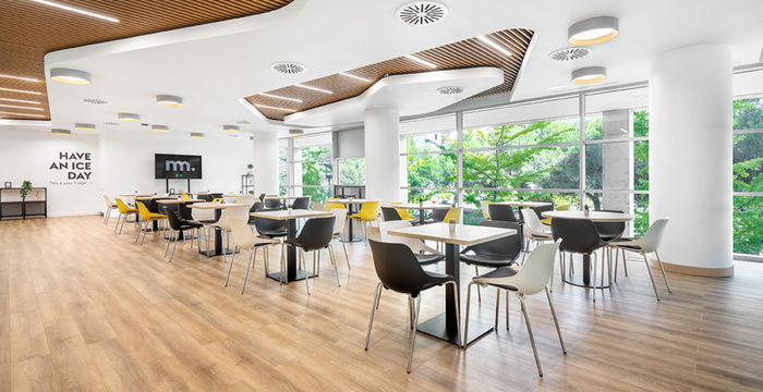 11 Avenida Dom João Ii, Lisboa - Image 2