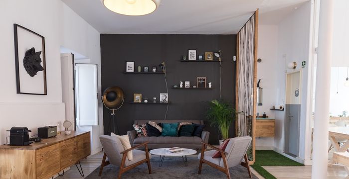 R Escola 4e, Estoril - Image 2