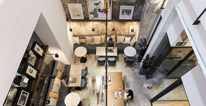 9 Carrer D'estruc, Barcelona - Image 4