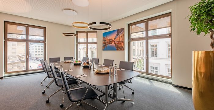 32 Alter Wall, Hamburg - Image 4