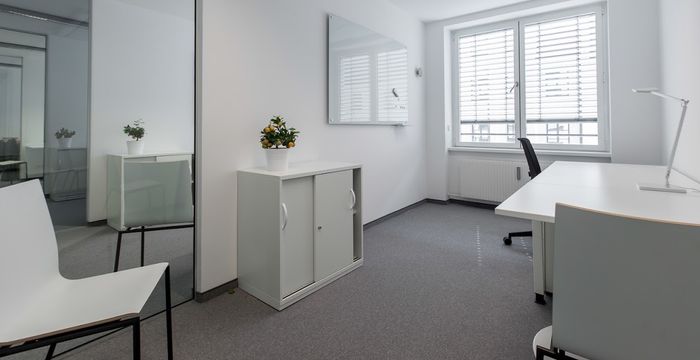 Oberanger 6, Munich - Image 4